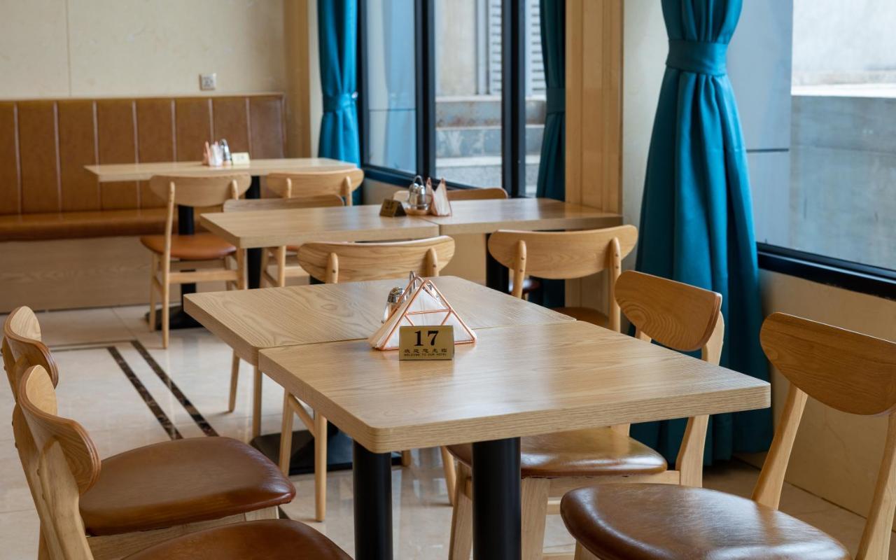 G.C Royal Hotel 아크라 외부 사진