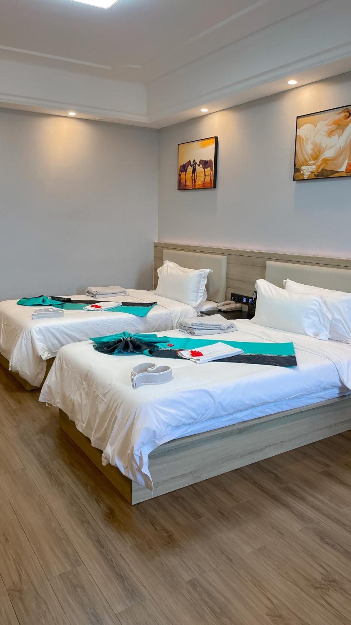 G.C Royal Hotel 아크라 외부 사진